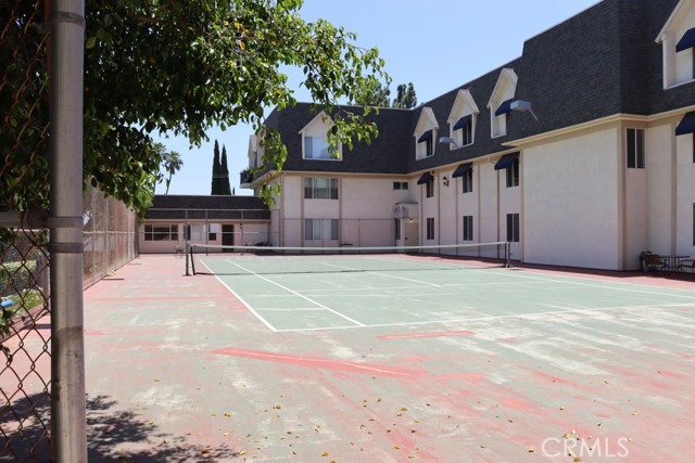 2385 Roscomare Road, Bel Air CA: https://media.crmls.org/medias/634afca4-bb77-4605-9d51-da87f4a99542.jpg