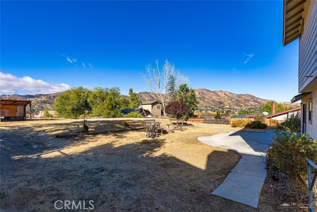 Detail Gallery Image 18 of 18 For 22271 Briarwood St, Tehachapi,  CA 93561 - 3 Beds | 2 Baths