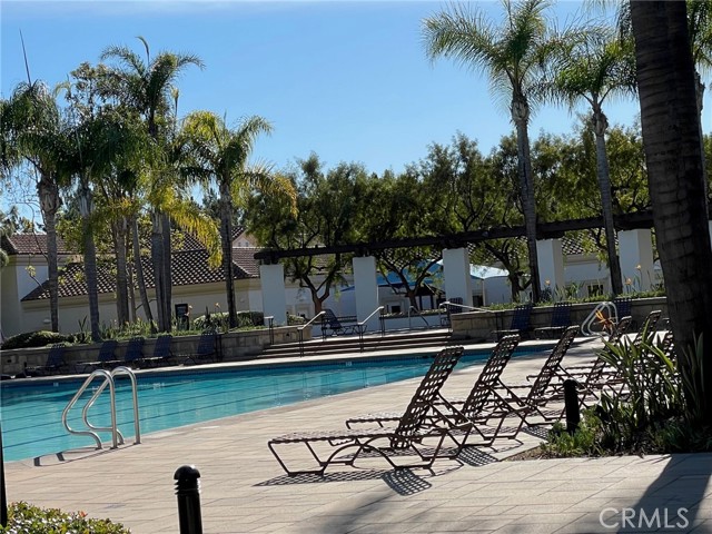 59 Eaglecreek, Irvine CA: https://media.crmls.org/medias/634bea39-71aa-4147-ae49-73a3892ac1bc.jpg