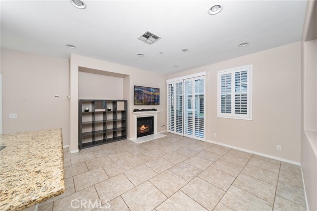 Detail Gallery Image 6 of 36 For 12500 Castelo Ln, Corona,  CA 91752 - 4 Beds | 2/1 Baths