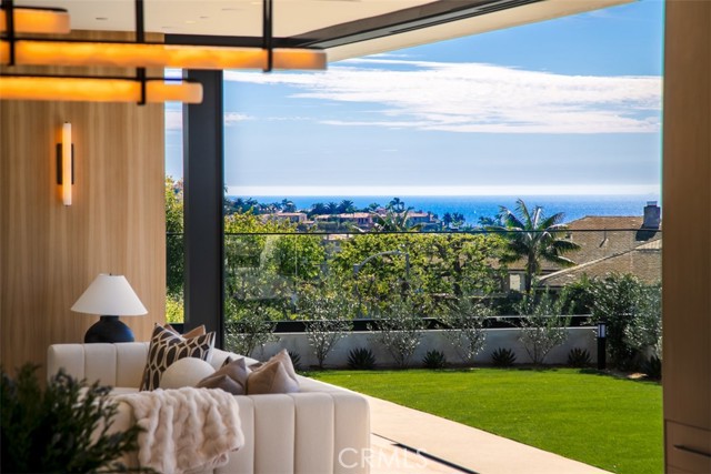 53 Montecito, Corona del Mar CA: https://media.crmls.org/medias/634cb30b-f4d7-4c82-8de8-eedfd31c57fd.jpg