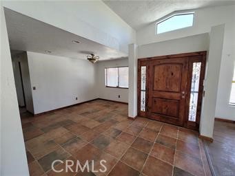 https://media.crmls.org/medias/634d76d3-7571-4080-954d-d54d5825dd68.jpg?preset=X-Large