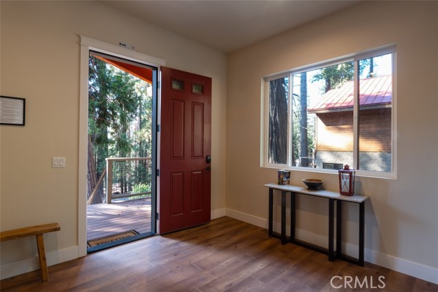 Detail Gallery Image 5 of 22 For 7181 Yosemite Park Way, Yosemite,  CA 95389 - 3 Beds | 2 Baths