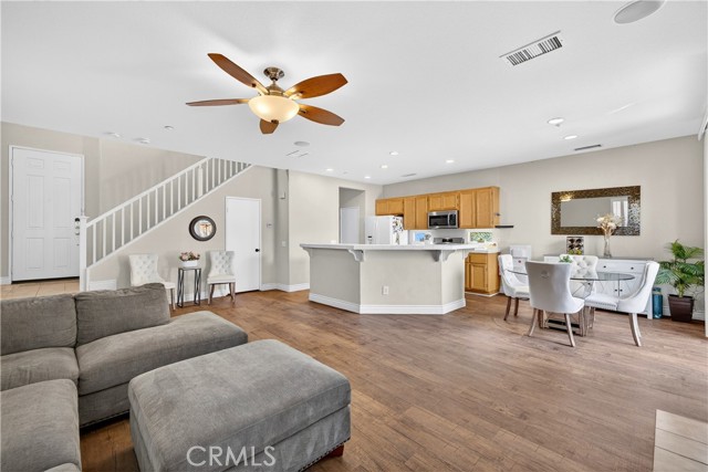 Detail Gallery Image 6 of 16 For 4597 Bieber Ct, Riverside,  CA 92505 - 4 Beds | 2/1 Baths
