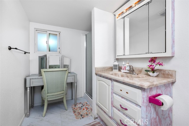 33075 Grand Avenue, Winchester CA: https://media.crmls.org/medias/634ea549-ea31-4fa4-be49-88bf87b05789.jpg