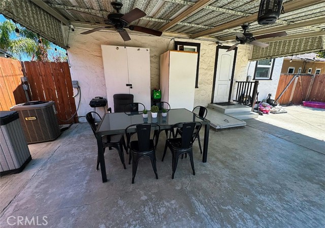 Detail Gallery Image 2 of 25 For 2748 N D St, San Bernardino,  CA 92405 - 2 Beds | 1 Baths