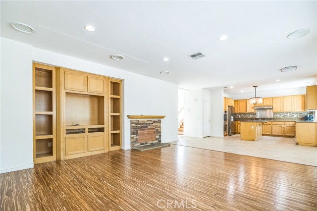 1030 Benedict Circle, Corona CA: https://media.crmls.org/medias/634fec65-ce89-4b82-9062-77b566fcd8bc.jpg