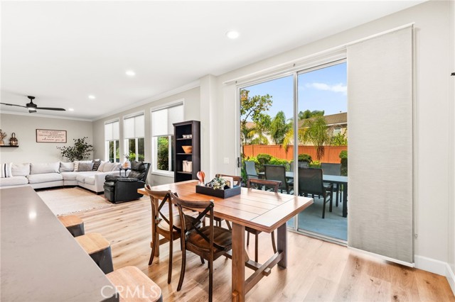42016 Delmonte Street, Temecula CA: https://media.crmls.org/medias/6350cb9b-54e4-4d14-8e40-b5b1cd7bafc2.jpg