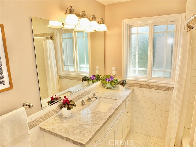 Detail Gallery Image 29 of 51 For 1830 Tevis Ave, Long Beach,  CA 90815 - 4 Beds | 2 Baths