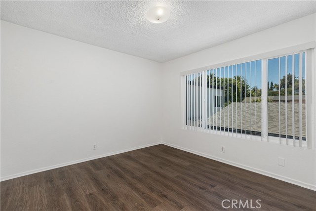 841 W 5th, San Pedro CA: https://media.crmls.org/medias/63521207-7a24-45e7-85a0-118462f1842f.jpg