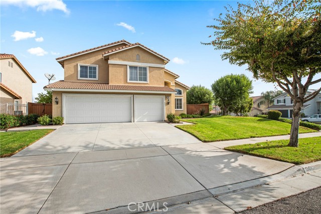 1367 Whispering Wind Ln, Corona, CA 92881