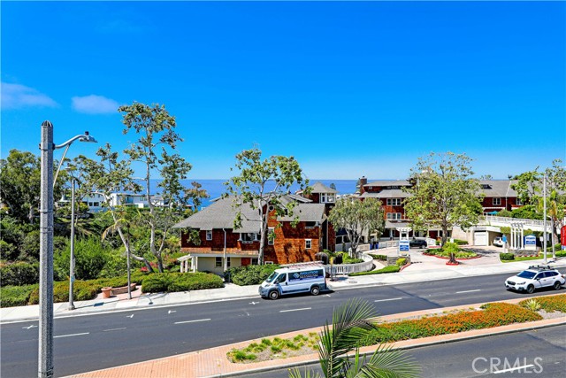 Detail Gallery Image 27 of 36 For 3920 E Coast Highway, Corona Del Mar,  CA 92625 - 3 Beds | 2/1 Baths