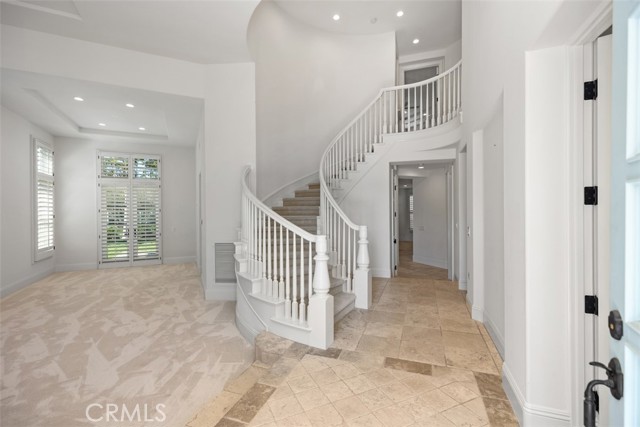 Detail Gallery Image 3 of 25 For 17 Colonial, Newport Beach,  CA 92660 - 5 Beds | 4/1 Baths