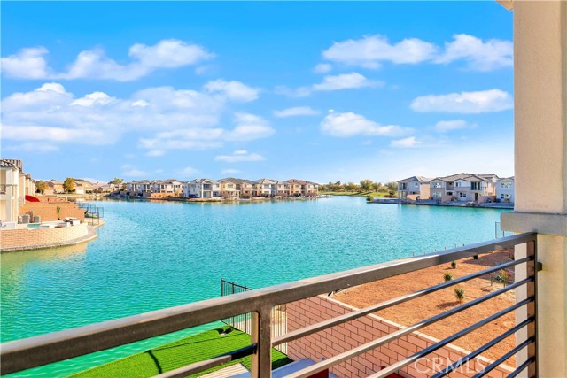 43180 Portuale Court, Indio CA: https://media.crmls.org/medias/635446fe-146a-4551-aebe-f4af226b83c5.jpg