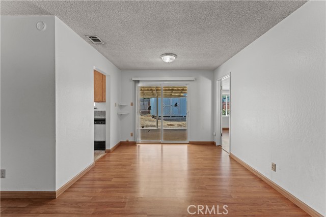 Detail Gallery Image 14 of 24 For 6124 Orsi Cir, Carmichael,  CA 95608 - 4 Beds | 2 Baths