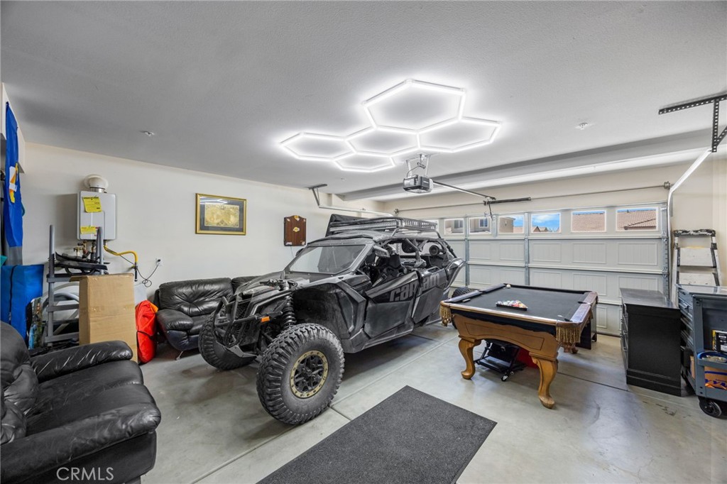 https://media.crmls.org/medias/63546337-da40-444f-b0be-fe5220f6ad62.jpg?preset=X-Large