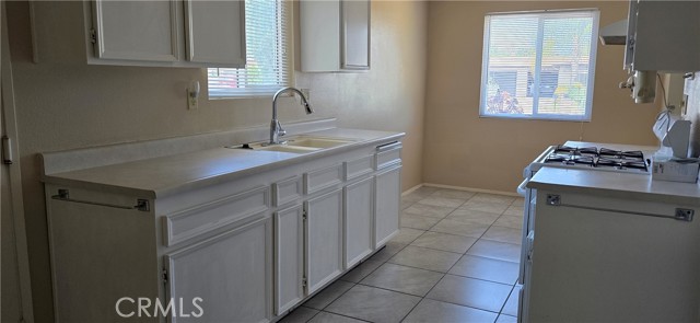 Detail Gallery Image 9 of 18 For 1871 Calle Pasito, Hemet,  CA 92545 - 2 Beds | 1 Baths