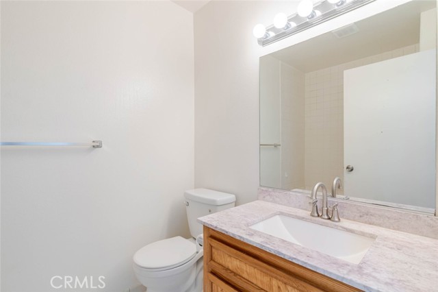 Detail Gallery Image 11 of 26 For 909 E Chevy Chase #9,  Glendale,  CA 91205 - 2 Beds | 2 Baths