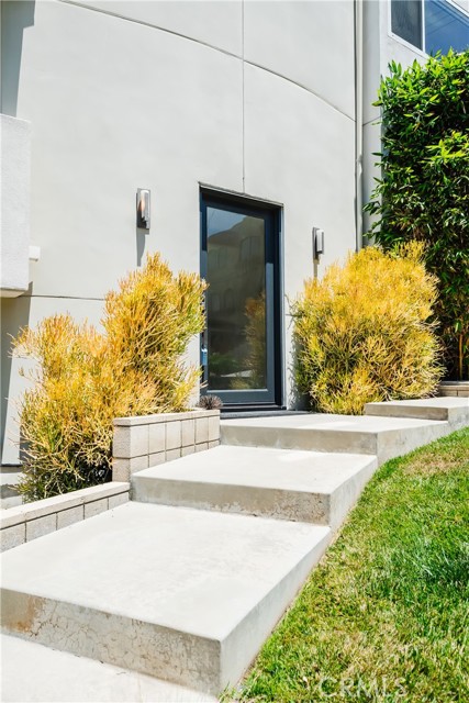 701 Bayview Drive, Manhattan Beach, California 90266, 3 Bedrooms Bedrooms, ,3 BathroomsBathrooms,Residential,Sold,Bayview,SB22103178