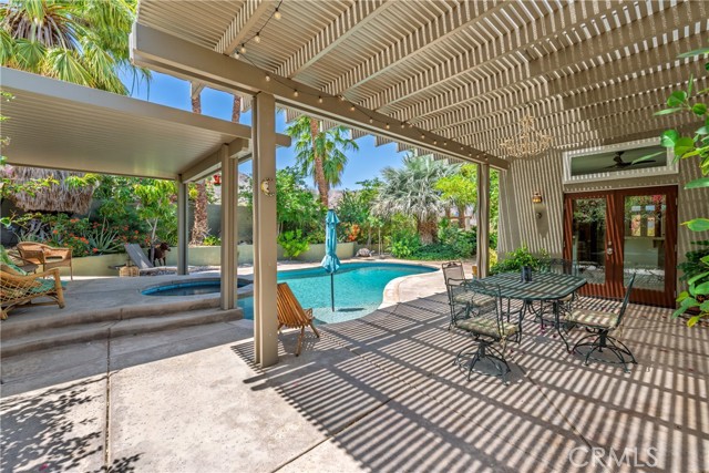 54030 Eisenhower Drive, La Quinta CA: https://media.crmls.org/medias/6358beb0-5311-4d0c-b91e-81e206bab919.jpg