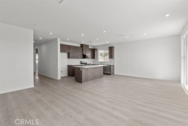 25903 Melnik Court, Moreno Valley CA: https://media.crmls.org/medias/6358fa03-e796-475c-a057-80a91746bdea.jpg