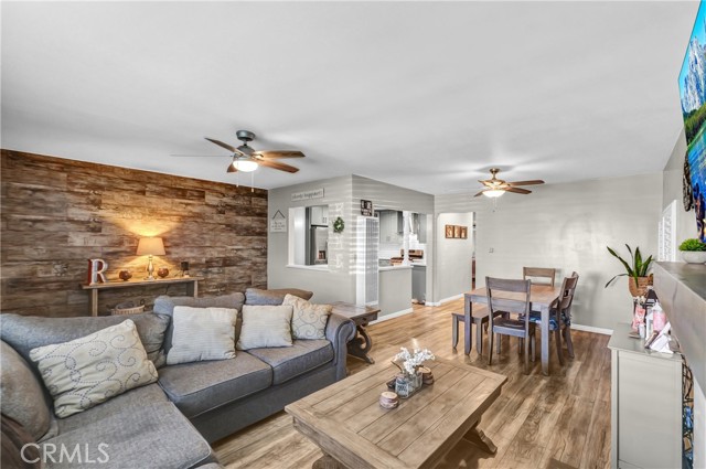 Detail Gallery Image 2 of 23 For 8952 Dudlext, South Gate,  CA 90280 - 2 Beds | 1 Baths