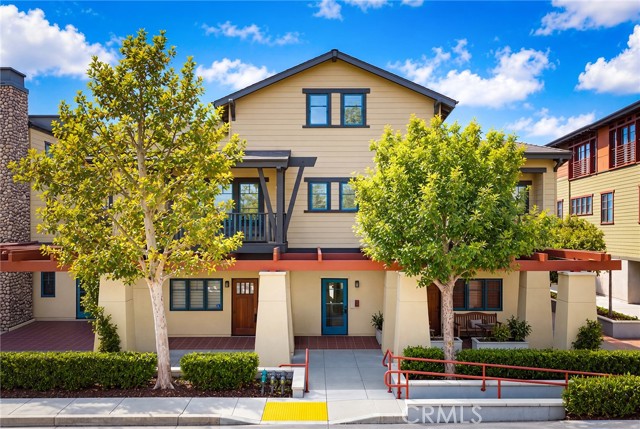 142 North Vermont, B