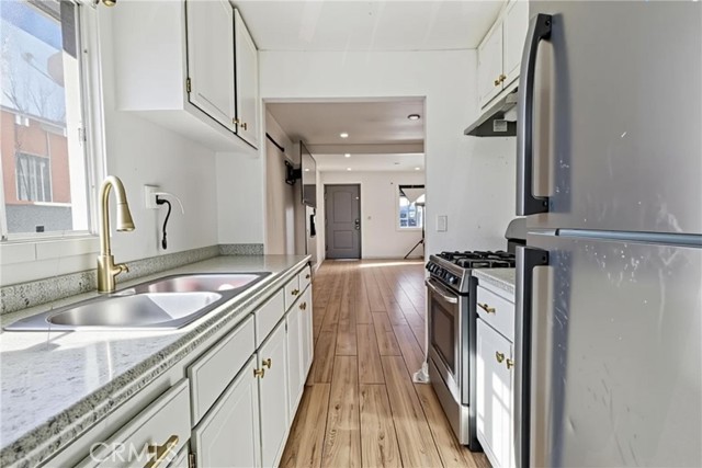 Detail Gallery Image 32 of 54 For 6530 Denver, Los Angeles,  CA 90044 - – Beds | – Baths