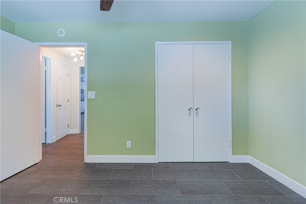 https://media.crmls.org/medias/6359c34d-d757-439b-a7ee-901a6d50bdb6.jpg?preset=X-Large