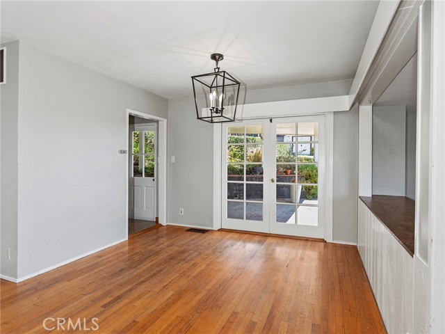 Detail Gallery Image 11 of 61 For 3761 Aguilar St, Los Angeles,  CA 90065 - 4 Beds | 2 Baths