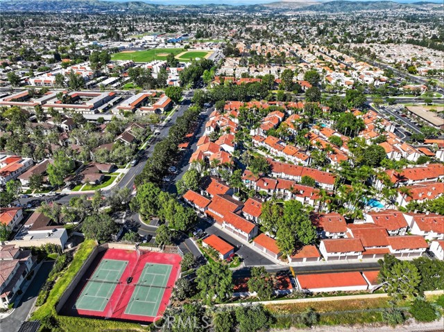 Detail Gallery Image 39 of 40 For 304 Molokai, Placentia,  CA 92870 - 2 Beds | 2/1 Baths