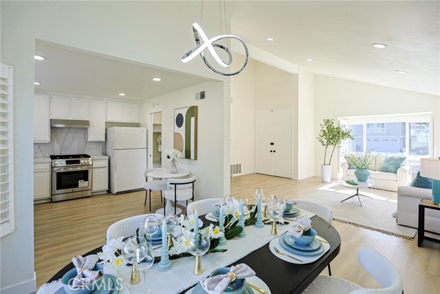 Detail Gallery Image 18 of 68 For 2301 W Manly, Santa Ana,  CA 92704 - 4 Beds | 2/1 Baths