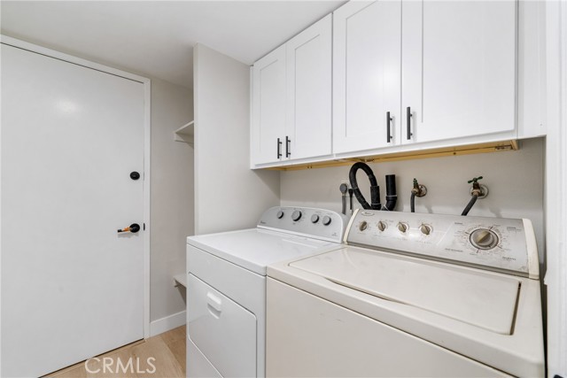 Image 18 of 25 For 9374 Fleetwood Street