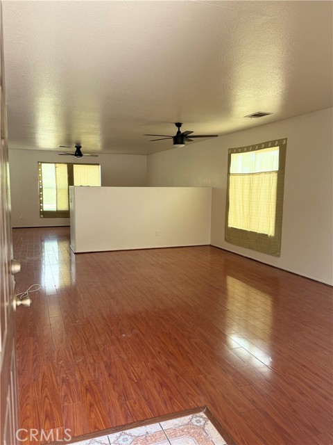 28764 Avalon Avenue, Moreno Valley CA: https://media.crmls.org/medias/635f2fda-653d-4a23-94e9-ca1ee9a6dfcf.jpg