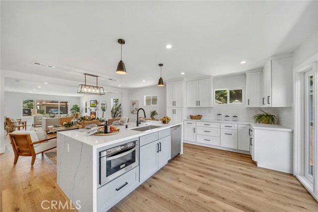 2725 Fisk Lane, Redondo Beach, California 90278, 4 Bedrooms Bedrooms, ,1 BathroomBathrooms,Residential,Sold,Fisk,PW22157941