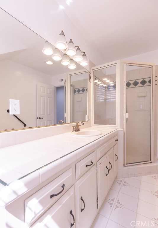 12792 Longden Street, Garden Grove CA: https://media.crmls.org/medias/635fff54-72dc-447f-9096-89486303fb94.jpg