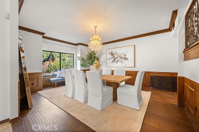 Detail Gallery Image 9 of 62 For 2521 Flintridge Dr, Glendale,  CA 91206 - 5 Beds | 4/1 Baths