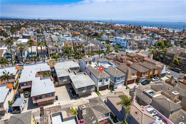 311 22nd Street, Huntington Beach CA: https://media.crmls.org/medias/63608822-63e5-4f7f-bcc1-b856d7341dcd.jpg