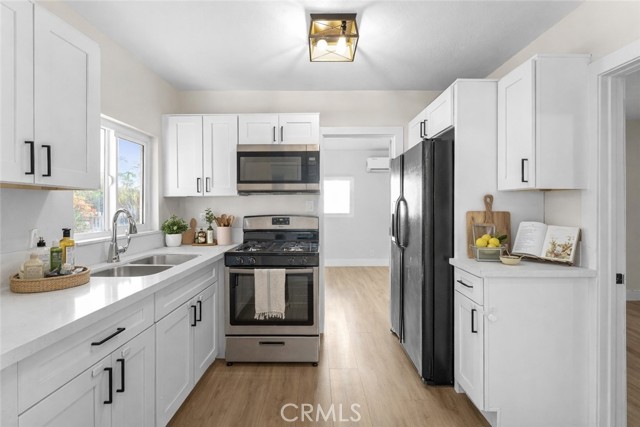 Detail Gallery Image 4 of 40 For 906 N Allen St, Banning,  CA 92220 - 3 Beds | 1 Baths