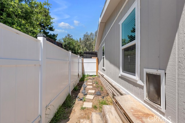 24425 Woolsey Canyon Road, West Hills CA: https://media.crmls.org/medias/6360cb04-d6f8-49ac-9f42-f7ff9a1958d2.jpg