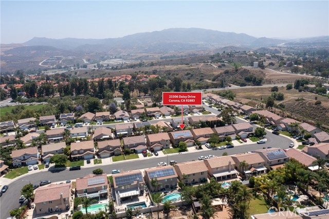 23306 Daisy Drive, Corona CA: https://media.crmls.org/medias/6360e27c-4376-480d-9e82-101bde8abc06.jpg