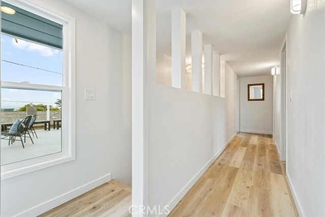 31 N 3rd Street, Cayucos CA: https://media.crmls.org/medias/63613f28-6a49-4861-91c4-ba8dc537b641.jpg