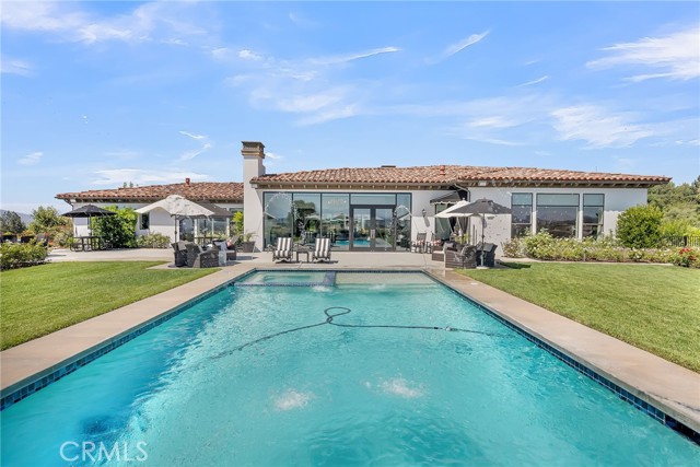 Detail Gallery Image 22 of 28 For 7420 via Montecito, Riverside,  CA 92506 - 5 Beds | 5/2 Baths