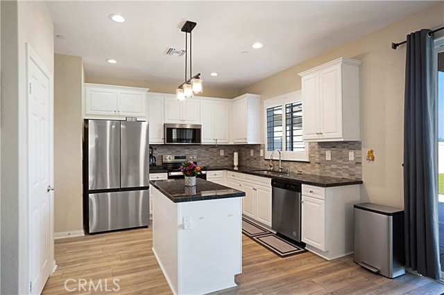 Detail Gallery Image 13 of 50 For 28378 Blackjack Drive, Menifee,  CA 92585 - 4 Beds | 3 Baths