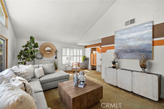 11551 Gladstone Circle, Fountain Valley CA: https://media.crmls.org/medias/6362712a-38b5-4bc9-9db2-d7d4abc89131.jpg