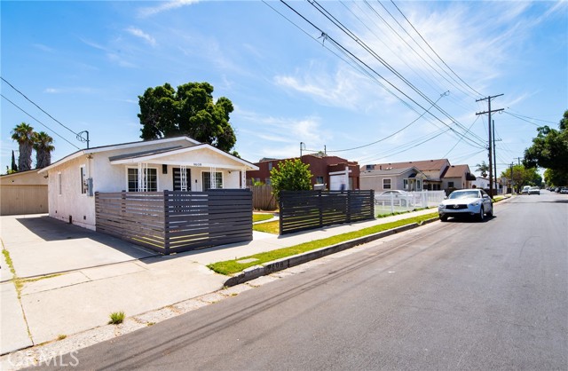 Detail Gallery Image 23 of 26 For 9608 Beach St, Los Angeles,  CA 90002 - 3 Beds | 1 Baths