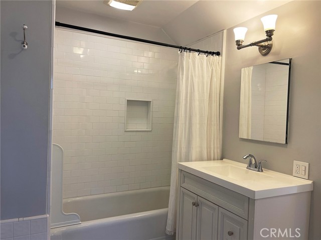 1420 Pasqualito Drive, San Marino CA: https://media.crmls.org/medias/63632cb9-62da-4087-8623-d2e522240590.jpg