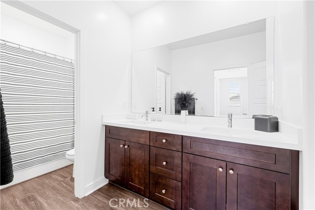 31041 Bridle Way, Menifee CA: https://media.crmls.org/medias/63641d98-f74c-4c0f-8fab-625b46513fbe.jpg