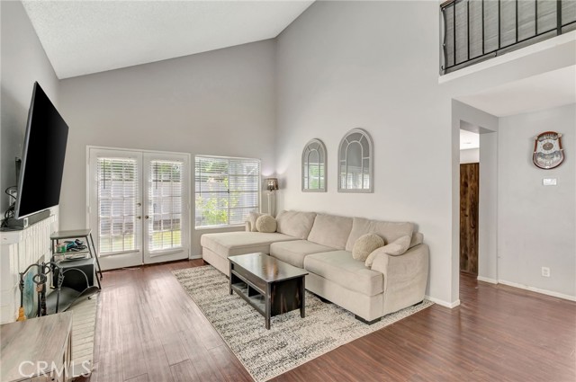 Detail Gallery Image 3 of 33 For 45320 Esmerado Ct, Temecula,  CA 92592 - 3 Beds | 2/1 Baths