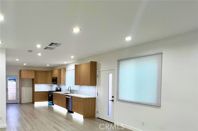 6502 Charlesworth, North Hollywood CA: https://media.crmls.org/medias/6365195a-90da-4b71-a6d9-a93b5034b03e.jpg